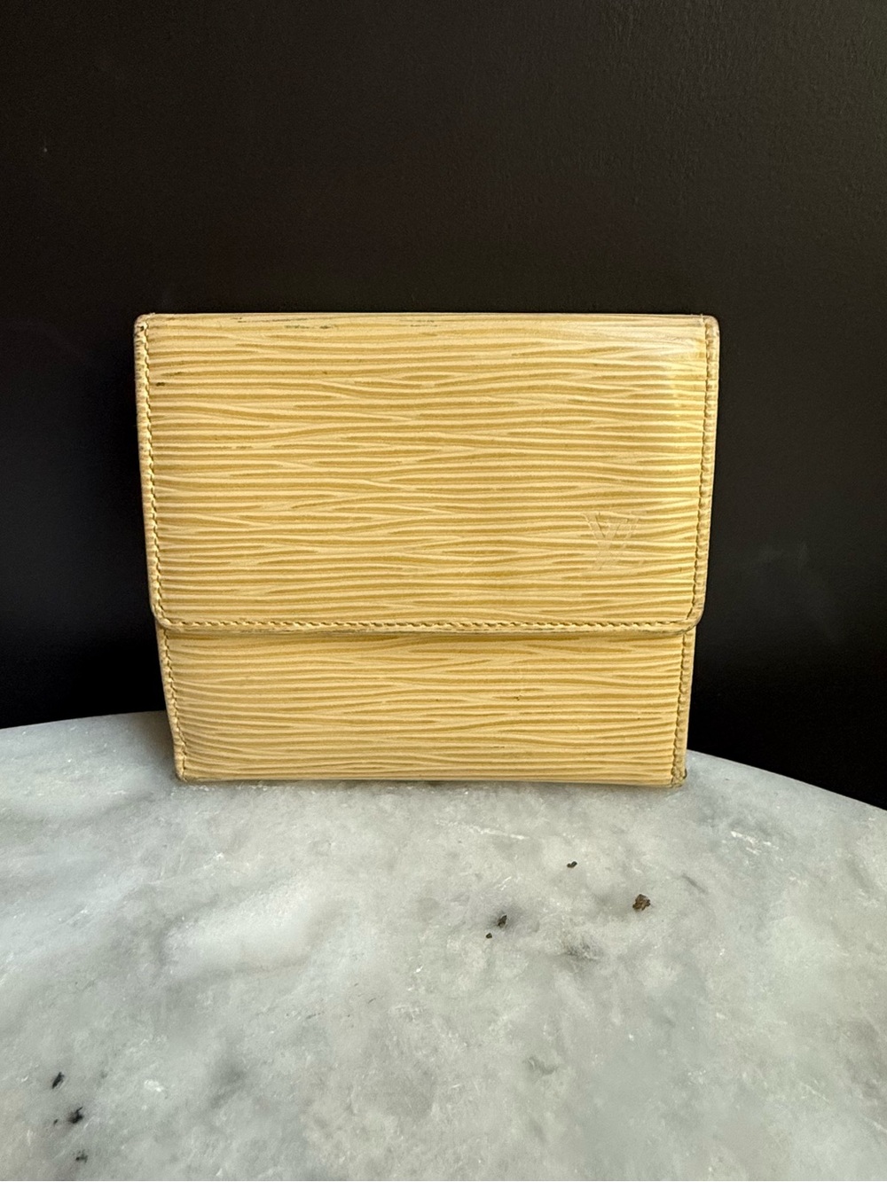 Louis Vuitton Epi Leather Elise Wallet - Yellow/Vanilla - Good Pre-Loved 💛